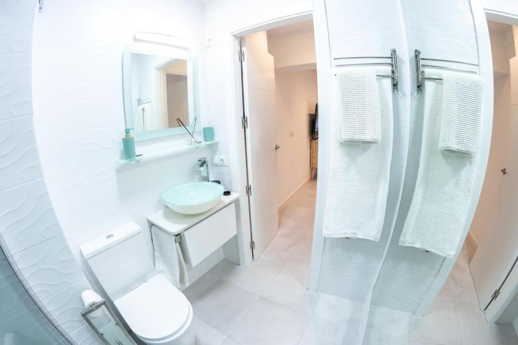 Apartamento Completo A 5 Minutos Estacion Tren. Cordova Esterno foto